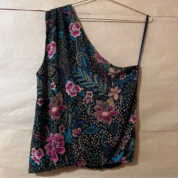 Evereve | NWT Matching Set Azalea One Shoulder Top & Tiered Maxi Skirt Size M - Picture 9 of 16